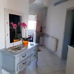 Spacieux à Avec Vue Sur Jardin, 100 M² Apartment