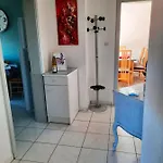 Apartment Spacieux à Avec Vue Sur Jardin, 100 M²