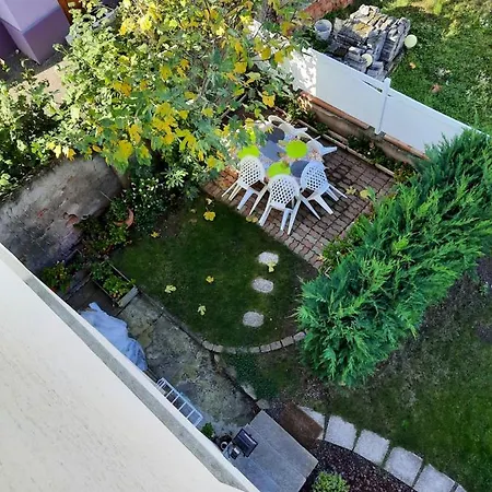 アパート Spacieux A Avec Vue Sur Jardin, 100 M² *