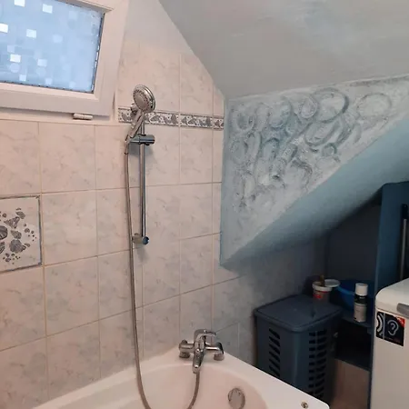 アパート Spacieux A Avec Vue Sur Jardin, 100 M² *