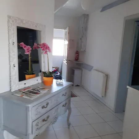 アパート Spacieux A Avec Vue Sur Jardin, 100 M²