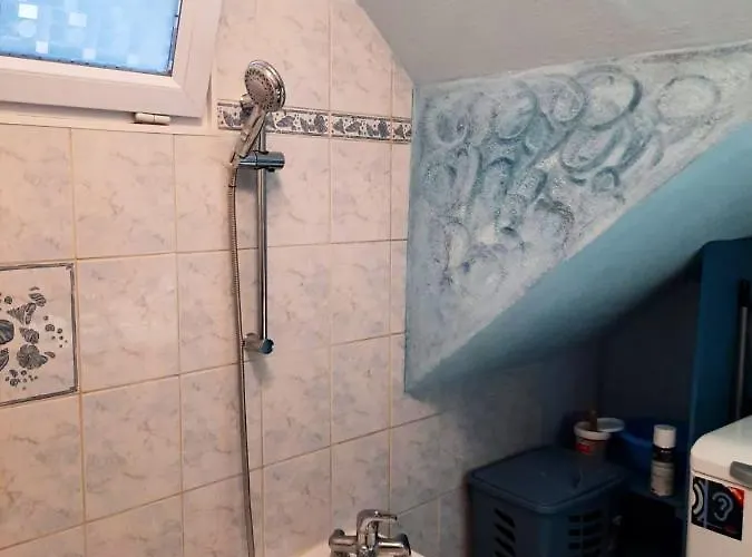 Appartement De 2 Avec Jardin Amenage A *